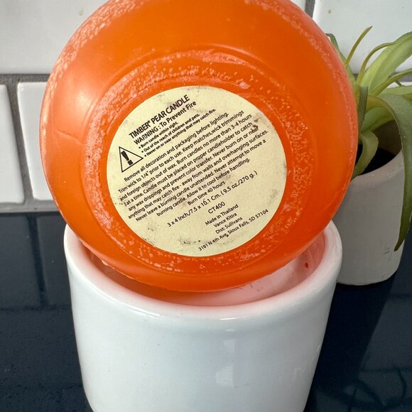 SALE!  2 Beautiful Vance Kitira Unscented Pear Candles - Picture 8 of 9